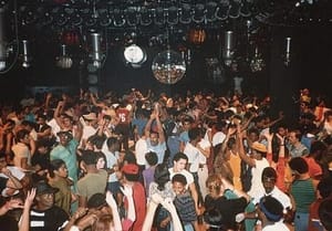 paradisegarage-500