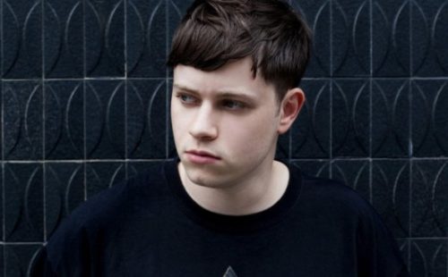 Hear Rustie perform a stripped-back guitar version of Glass Swords‘ ‘Surph’