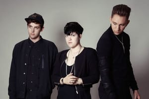 TheXX01TOX180111