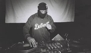 DJStingray280415