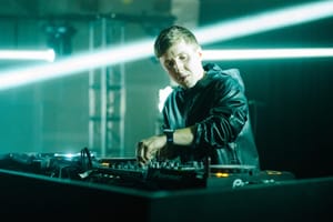 MaxwellSchiano_TriAngleRecords5YearNYC_2015RBMA1