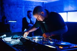 MaxwellSchiano_TriAngleRecords5YearNYC_2015RBMA45