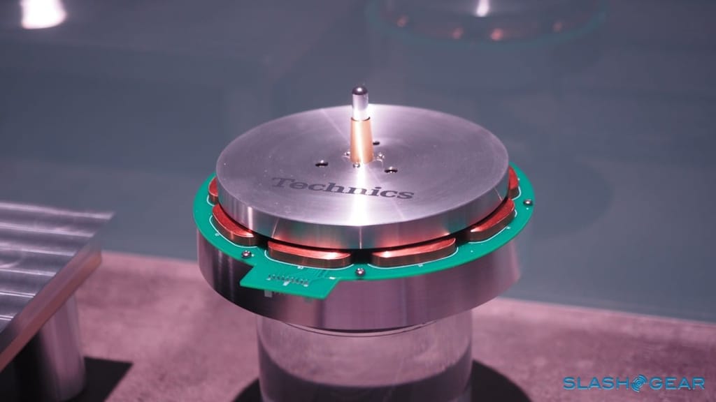 technics-inside-3