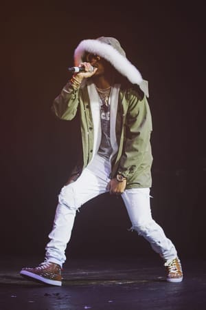 Future 1000px-4