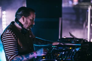 AndrewWeatherall_by_CarysHuws
