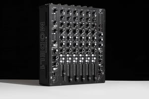 model-1-mixer-angle