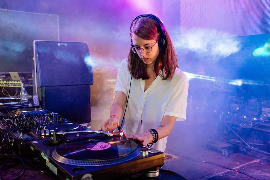 Avalon Emerson at Field Day