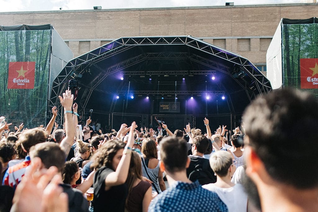 Crowd during Lady Leshurr
