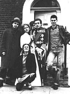 Family-Fodder-1981