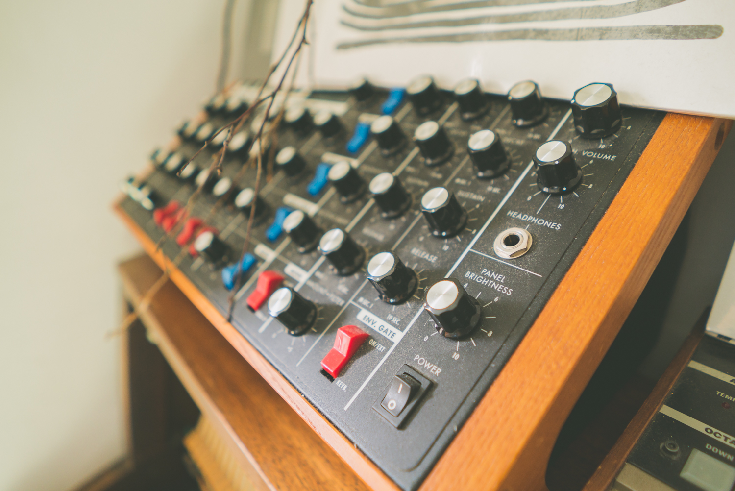 rival-consoles-by-pawel-ptak-02