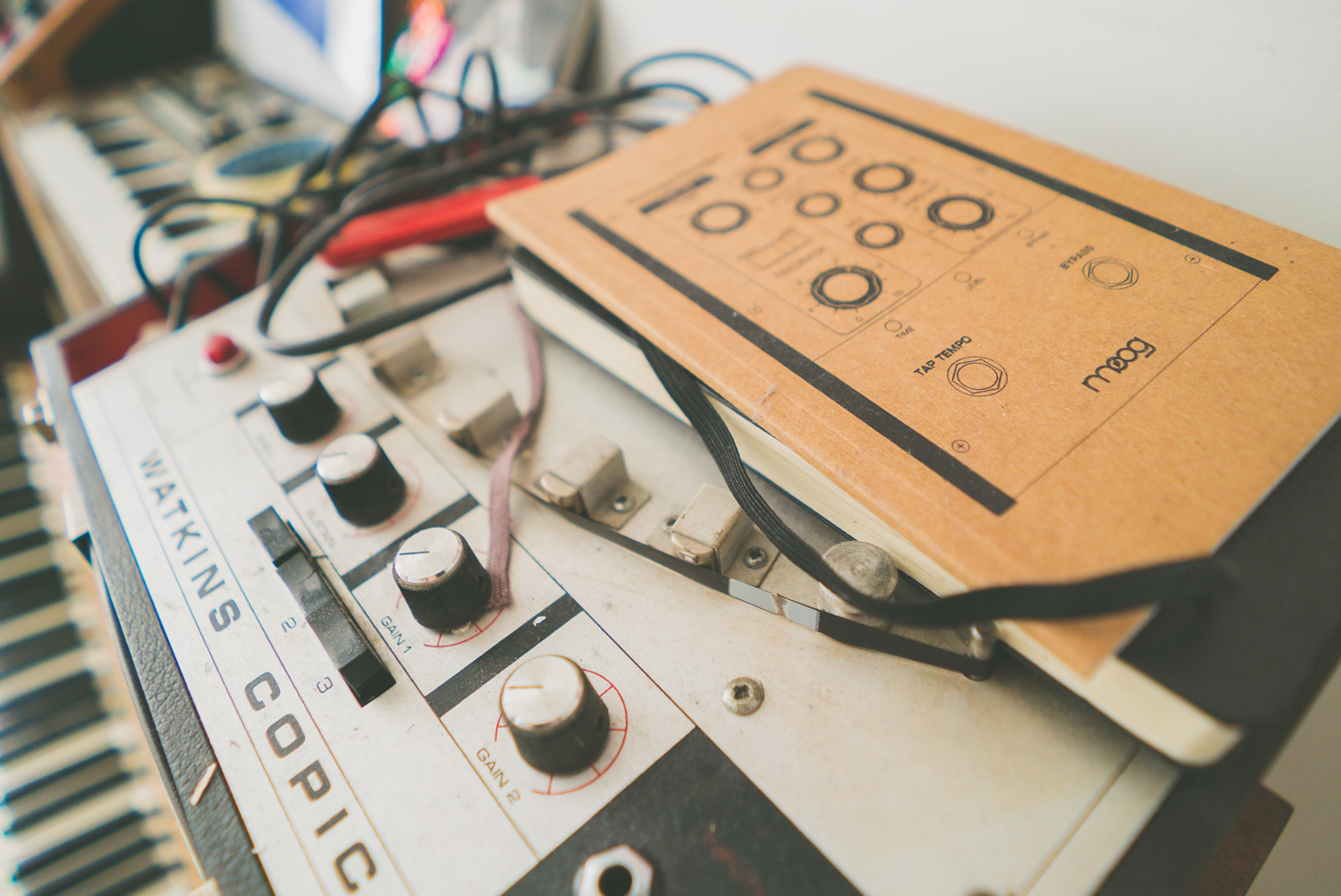 rival-consoles-by-pawel-ptak-04
