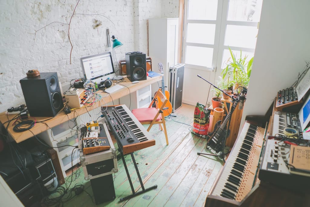 rival-consoles-by-pawel-ptak-15