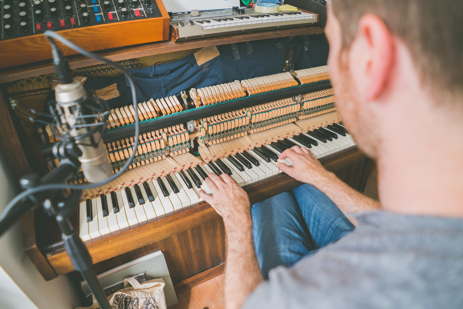 rival-consoles-by-pawel-ptak-23