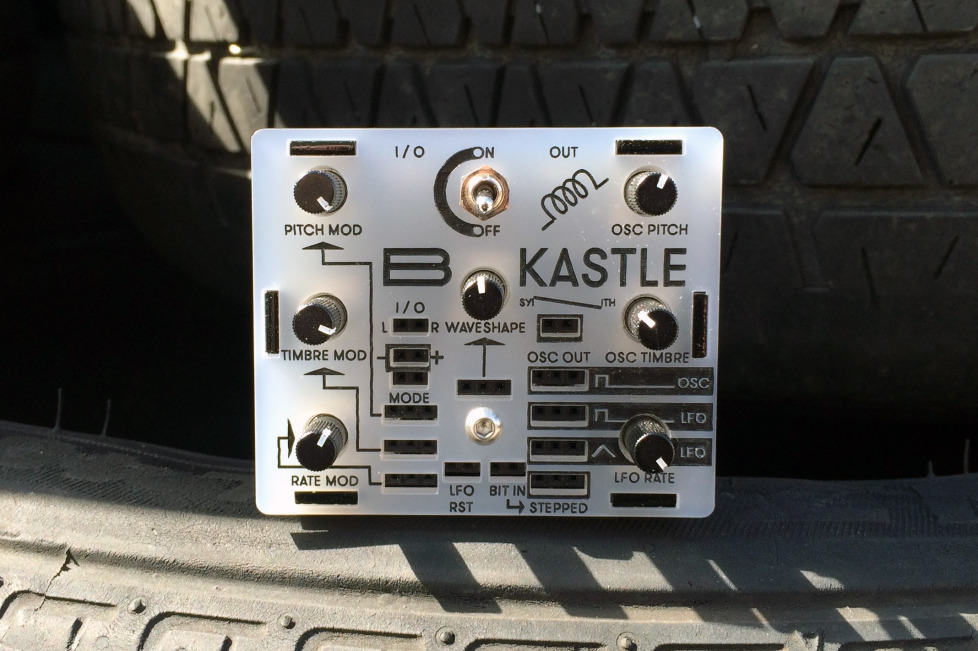 bastl-kastle-front-101016