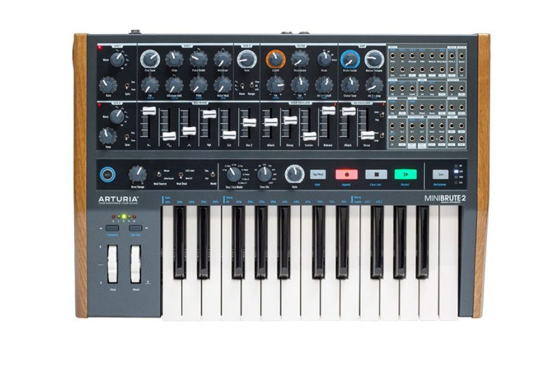 Arturia MiniBrute 2