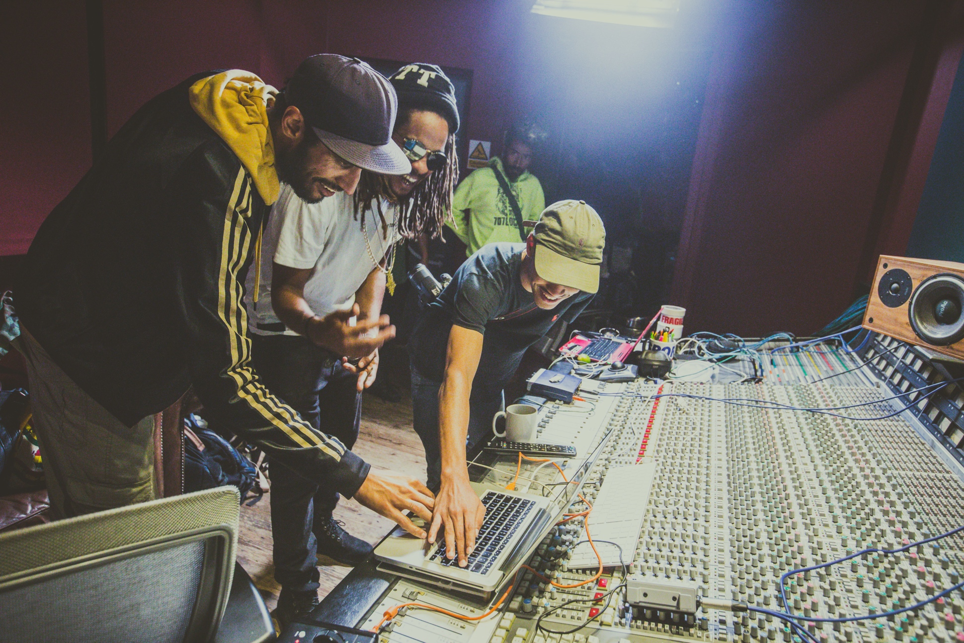Swing Ting & Equiknoxx