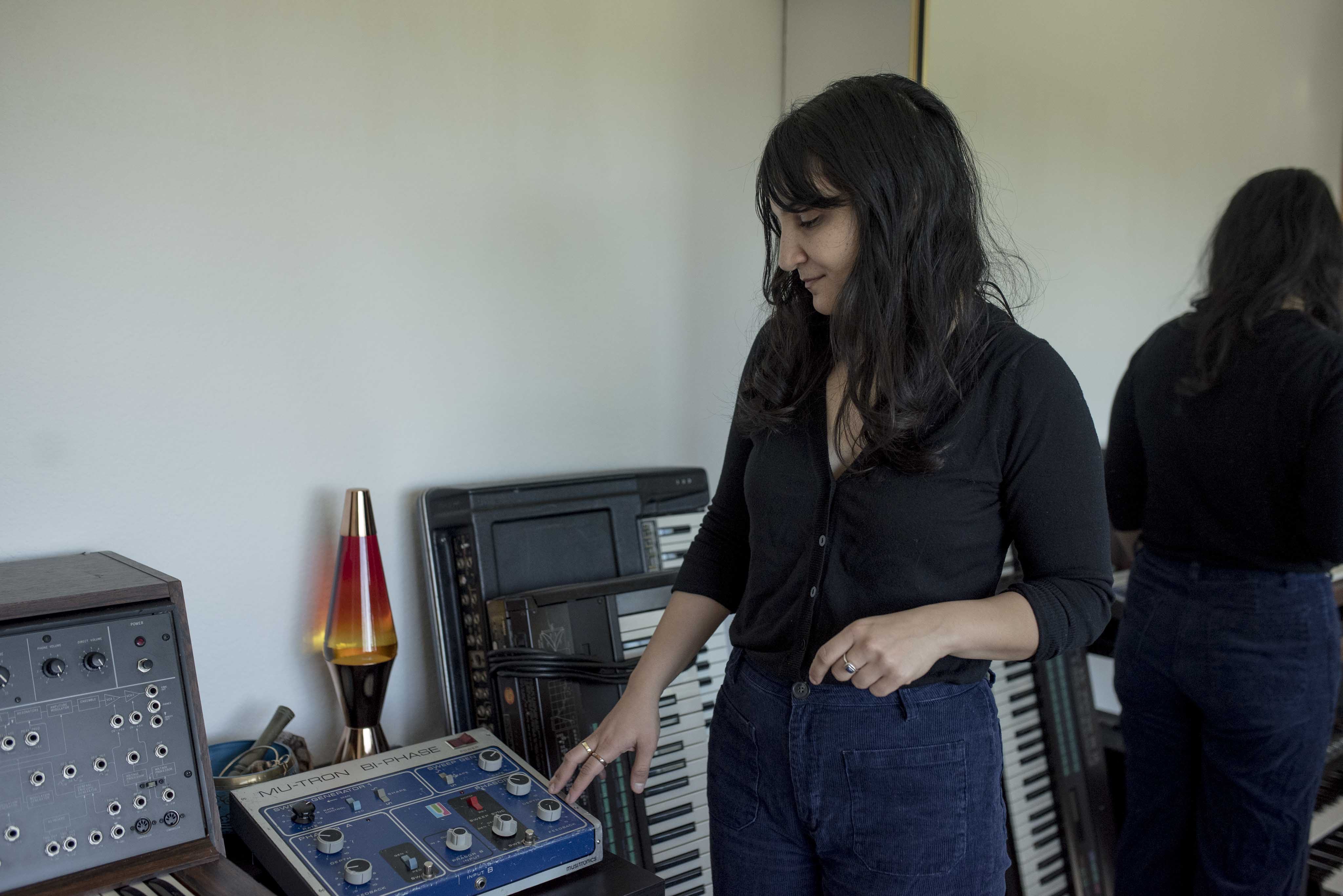 Sarah Davachi Signal Path