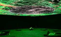 Ryoji Ikeda’s data-cosm [n°1] installation returns to 180 Studios